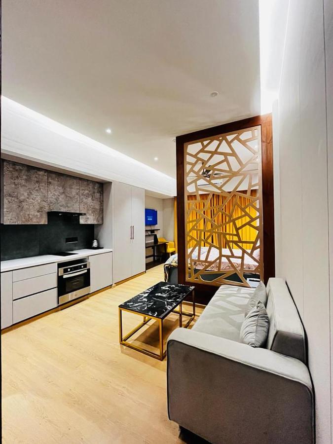 Luxe Apartment By Hey Studio'S Ghaziabad Exterior photo