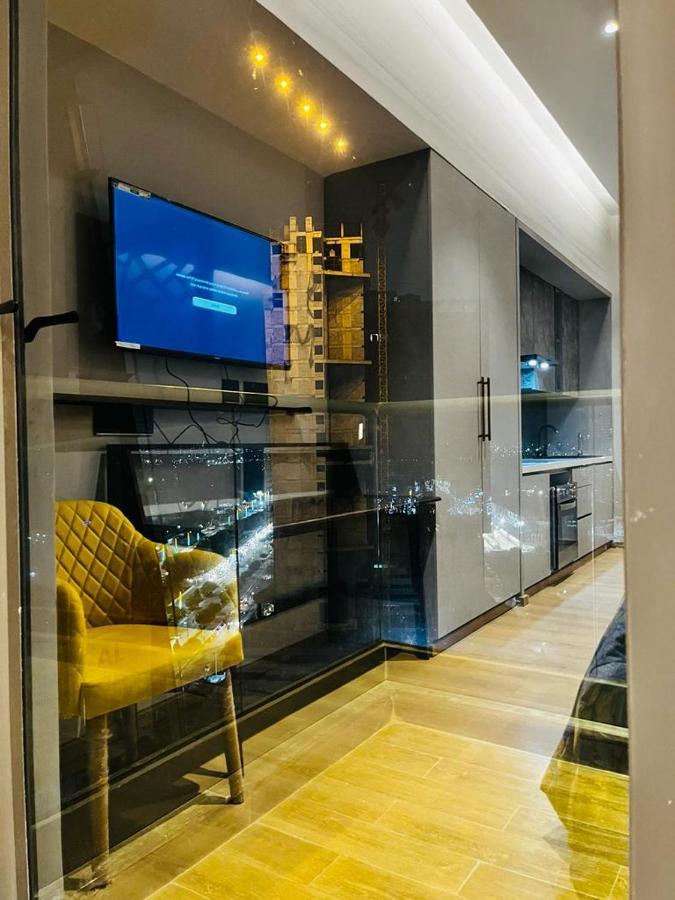Luxe Apartment By Hey Studio'S Ghaziabad Exterior photo